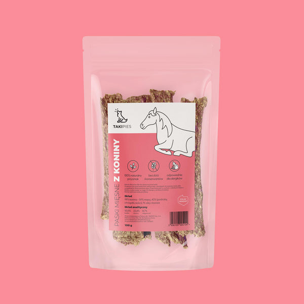Paski mięsne z koniny dla psa - opakowanie 100 g na bordowym tle